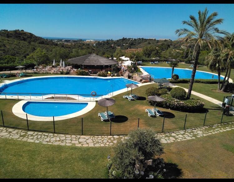 Resort Parque Botanico Club & Country Estepona Exterior photo